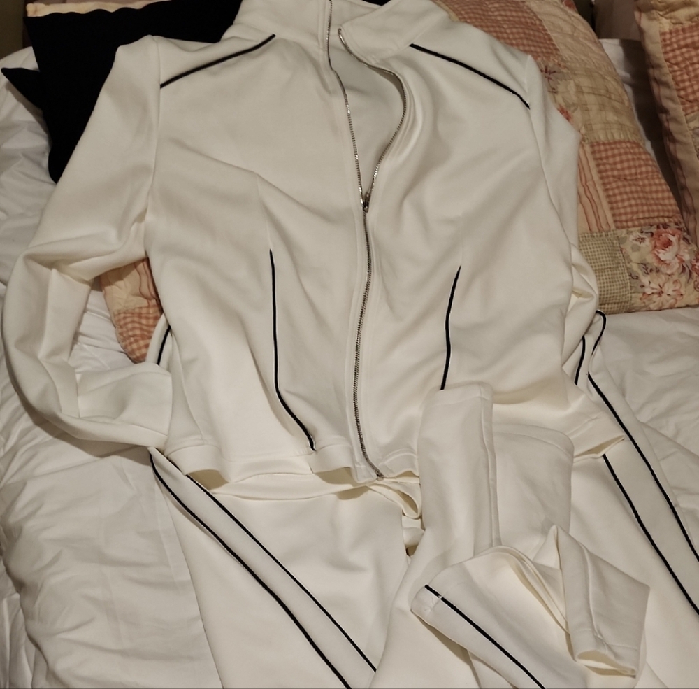 Chic White and Black Women's Pantsuit